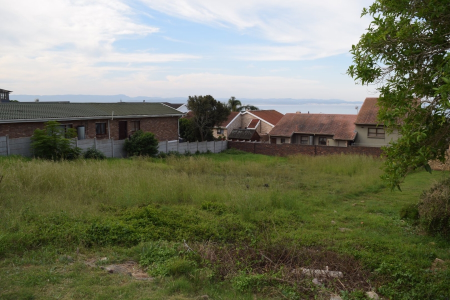  Bedroom Property for Sale in Wavecrest Eastern Cape